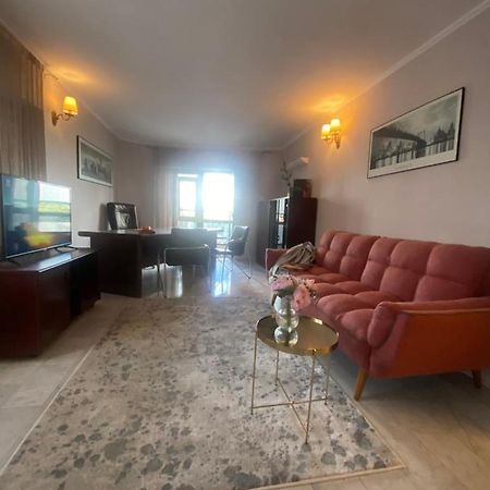 Victoriei Deluxe Suites Boekarest Buitenkant foto