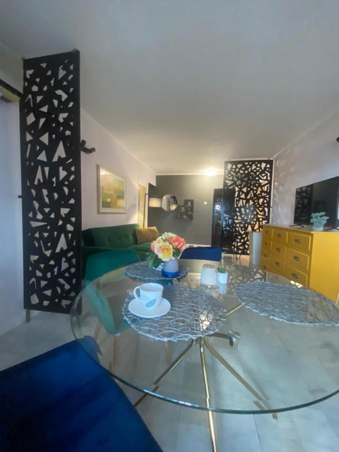 Victoriei Deluxe Suites Boekarest Buitenkant foto
