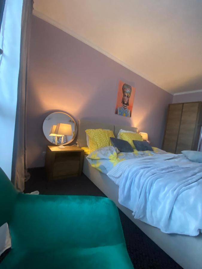 Victoriei Deluxe Suites Boekarest Buitenkant foto