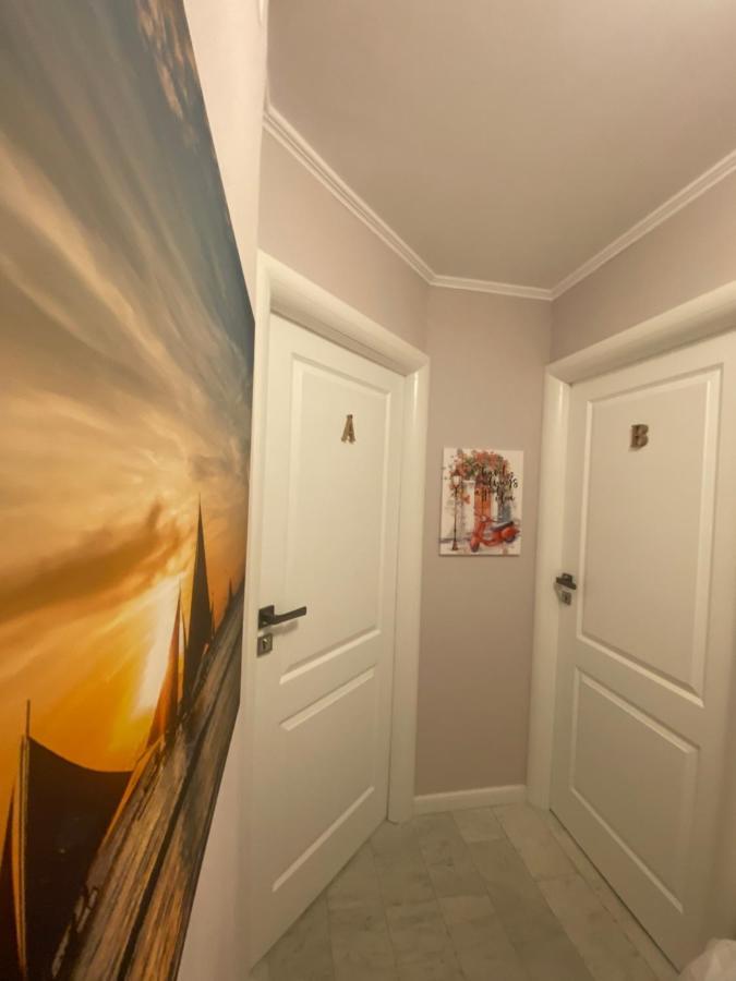 Victoriei Deluxe Suites Boekarest Buitenkant foto