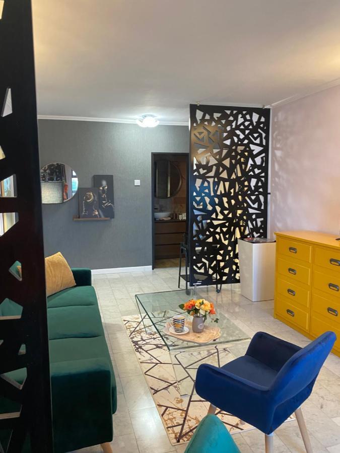 Victoriei Deluxe Suites Boekarest Buitenkant foto
