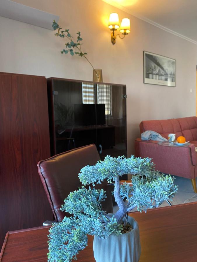 Victoriei Deluxe Suites Boekarest Buitenkant foto