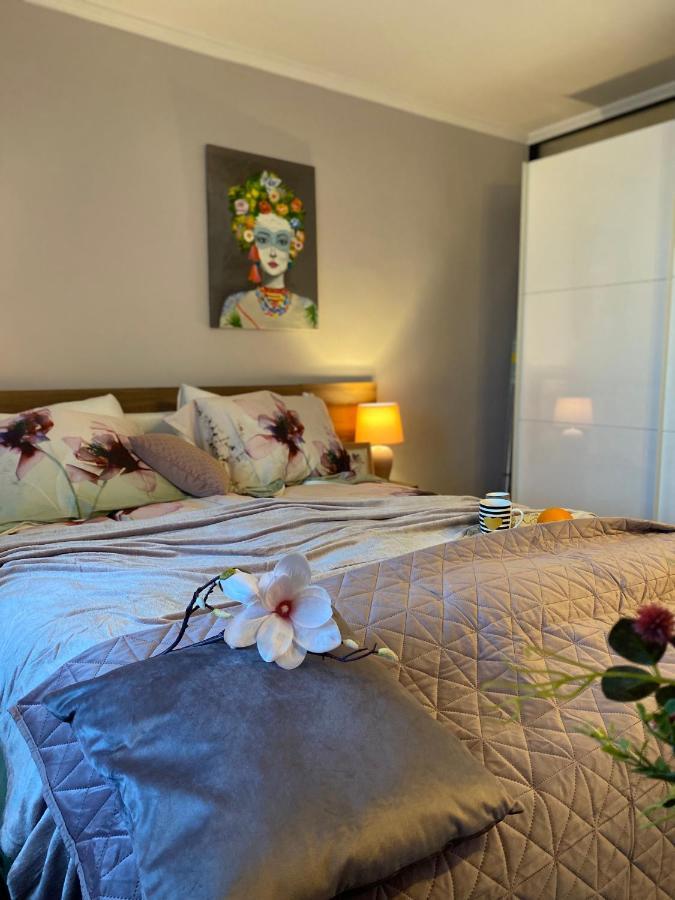 Victoriei Deluxe Suites Boekarest Buitenkant foto